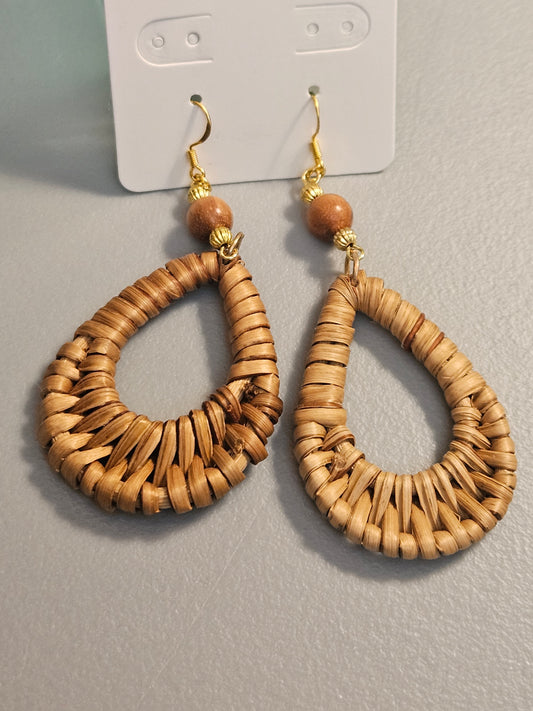 Nic's Earring Nook